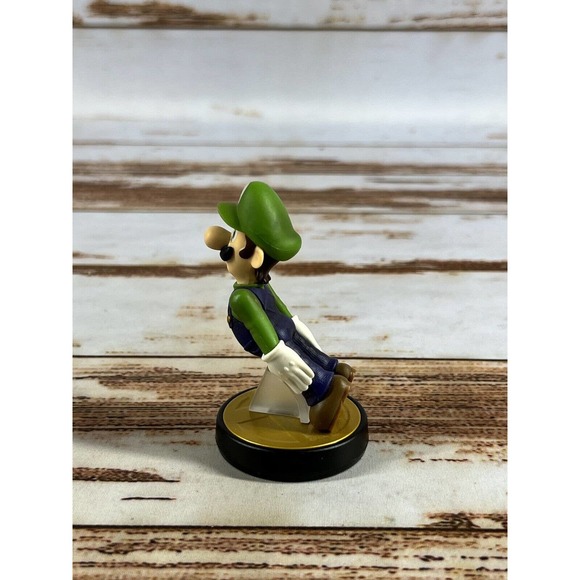 Luigi Super Smash Brothers Amiibo Series Nintendo Switch Wii U 3DS - Picture 2 of 4